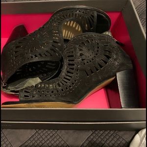 Vince Camuto Heels